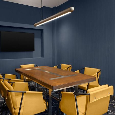 Courtyard By Marriott Lansing Downtown Hotel Екстериор снимка
